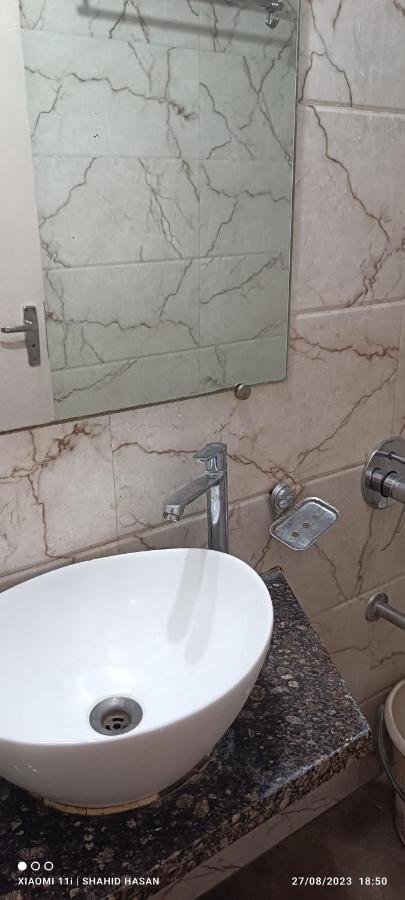 Hotel A Suites Мумбай Екстериор снимка